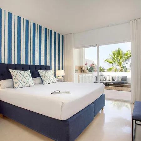 Genteel Tortugas Terrace Apartment